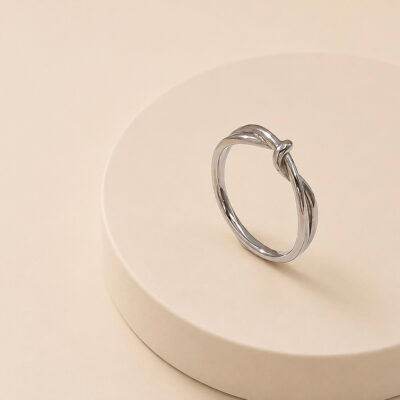 Anillo Tiny Knot (talla 6)